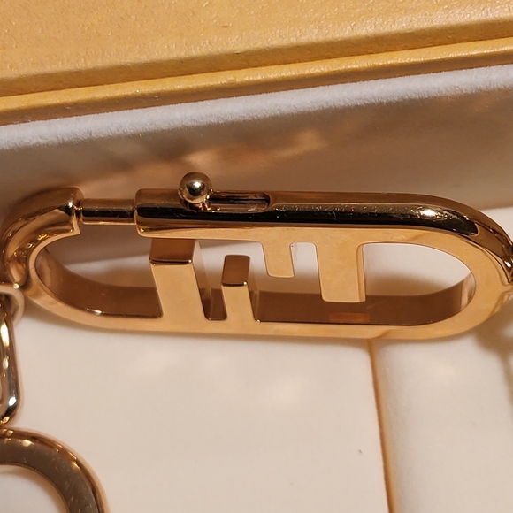 Gold Fendi Mesh Chain Necklace/Shoulder Strap (Baquette) - Picture 11 of 12